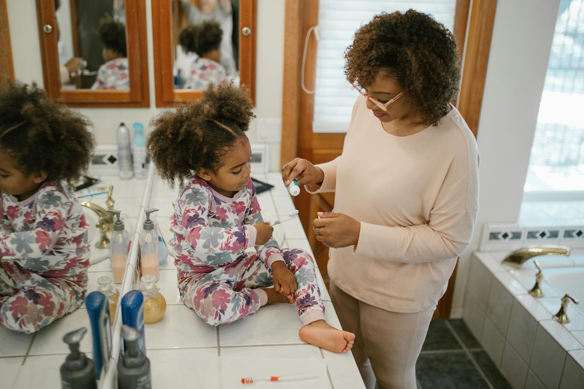 Non-Toxic Toothpaste for Kids: Fluoride-Free Options We Actually Trust